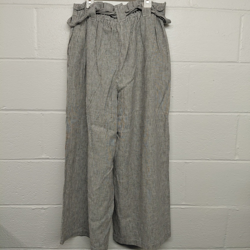Max Studio Wide Leg Crop Pants Sz MEDIUM Linen Blend Black Vertical Striped Belt - Picture 2 of 11